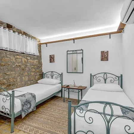 The Well House - Unesco Bed & Breakfast Berat