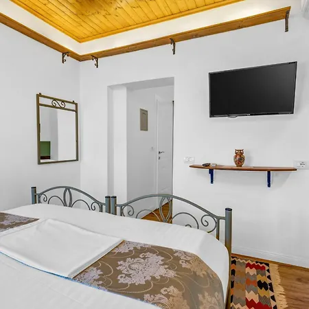 Bed & Breakfast The Well House - Unesco Berat