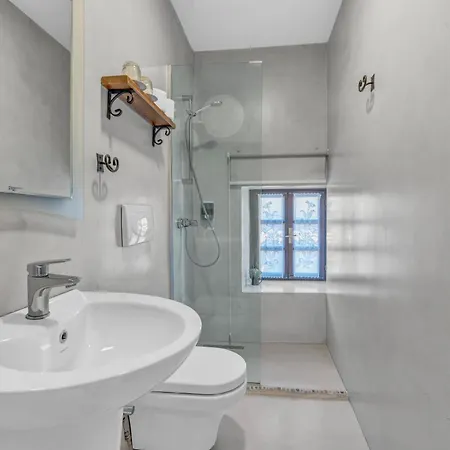 The Well House - Unesco Bed & Breakfast Berat