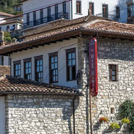 The Well House - Unesco Bed and Breakfast Μπεράτ