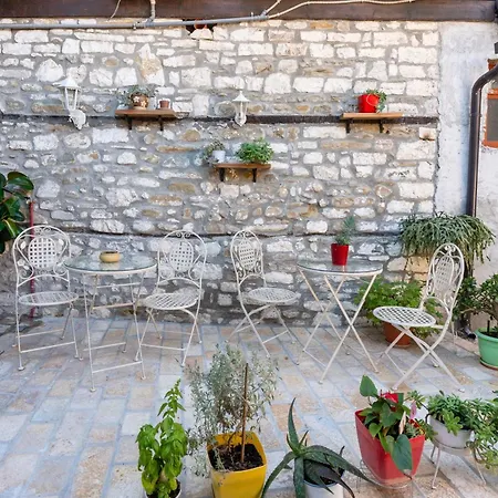 The Well House - Unesco * Berat